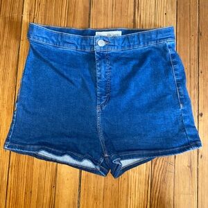 High waisted 90s denim shorts